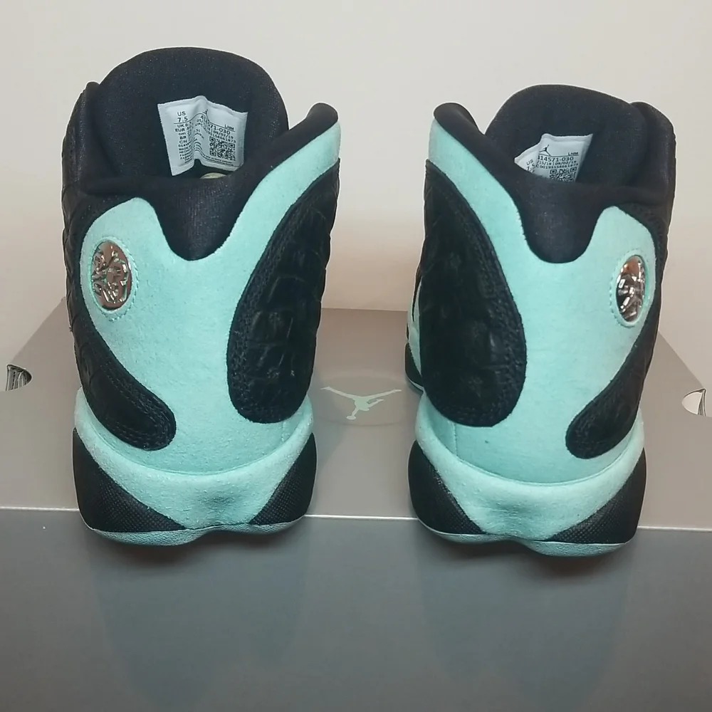 Air Jordan 13 Retro - Picture 7 of 8
